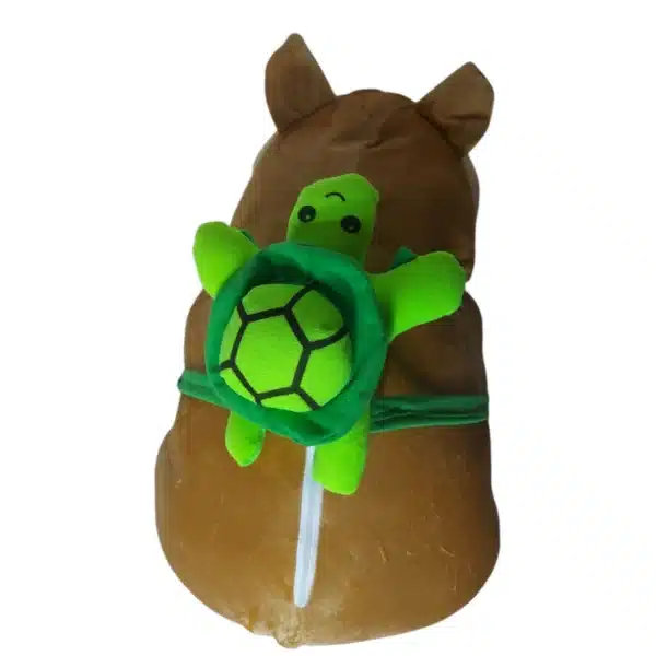 PELUCHE CAPIBARA CON MANTA Y MOCHILA DE TORTUGA