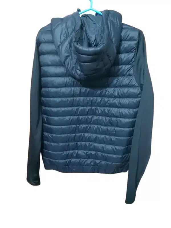 CAMPERA LIVIANA COLOR NEGRO